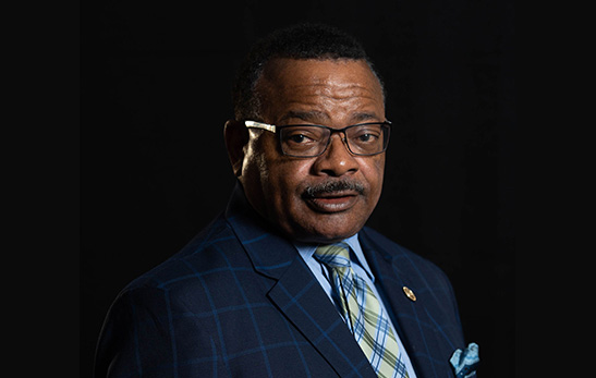 Foto del Rev Cozy Bailey